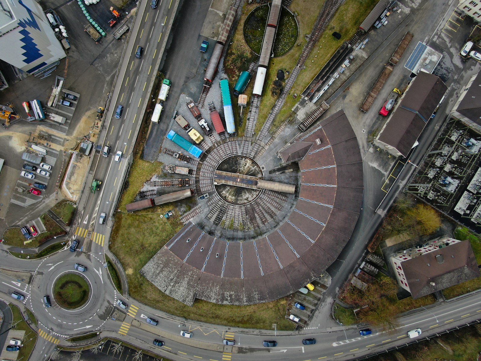 Delémont, aerial photography of concrete buildings and bridge. Nathan Queloz, Unsplash, nathan030997